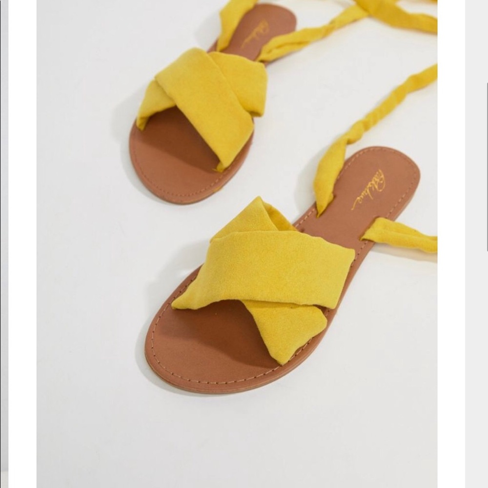 Size 10 Park Lane Tie Up Sandals